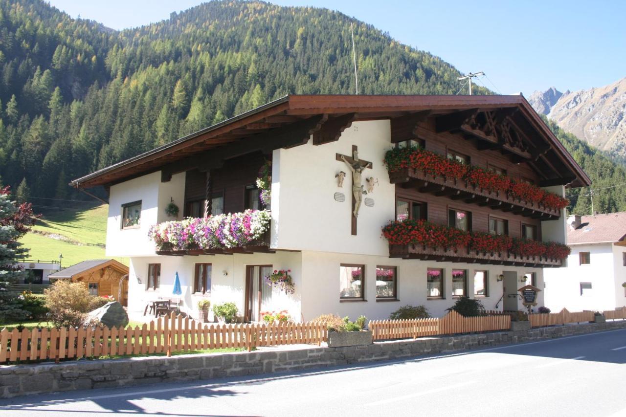 Gastehaus Schranz Hotel Sankt Leonhard im Pitztal Exterior photo